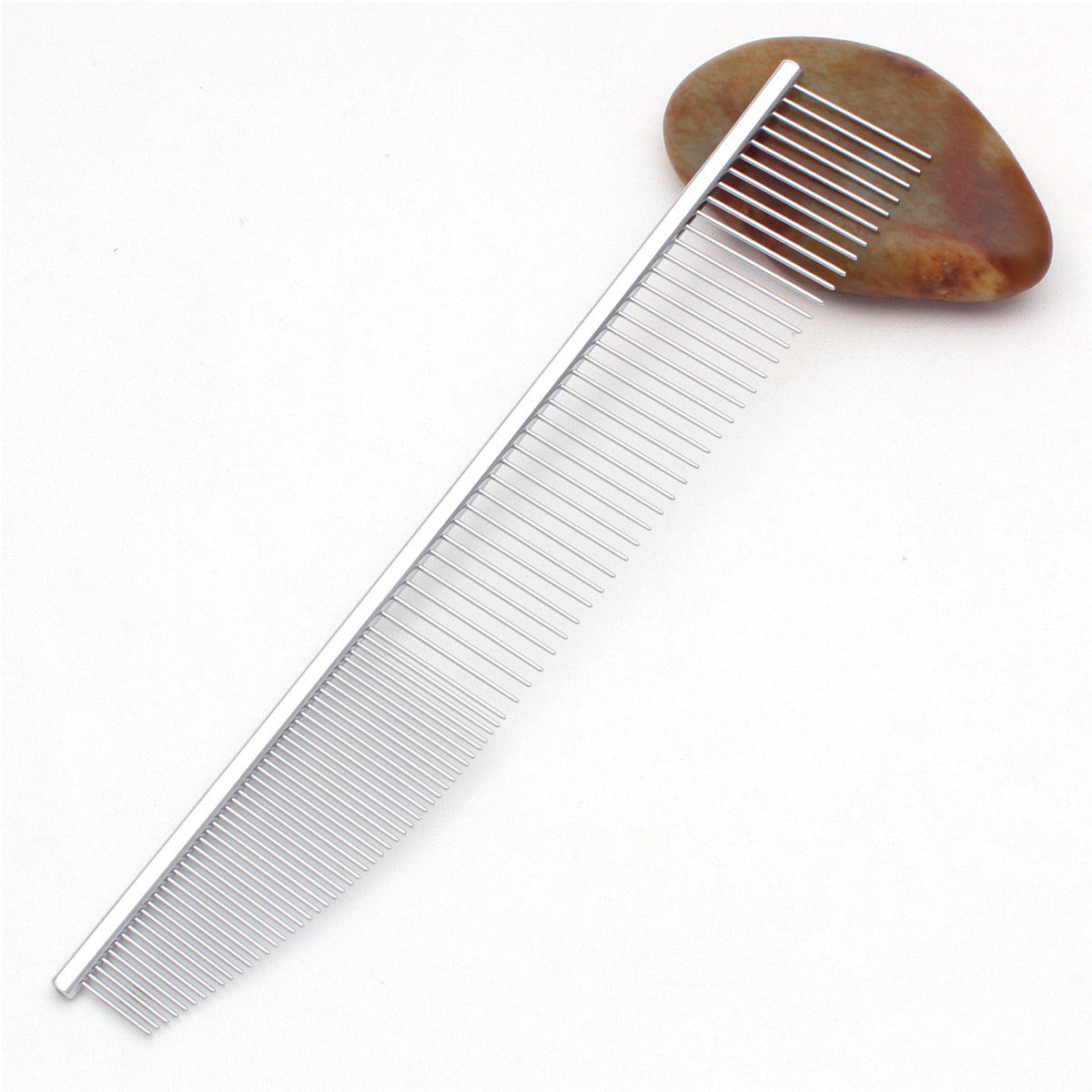 Peine Profesional C7816 de 22 cm – Mango plateado, Agujas Ligeras y Borde Redondeado para Perros y Gatos